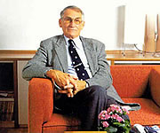  Dr Tomasz Niewodniczński, 2004 