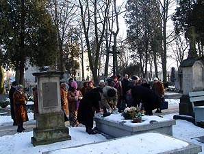  Wizyta u grobu O. Romualda Gustawa 