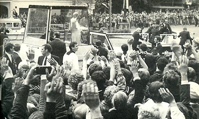  Przejazd papamobile przez centrum Lublina, Plac Litewski, 9 VI 1987 r. 