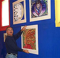  René Hugo Arceo, Chicago, 2003   komponowanie wystawy w galerii 