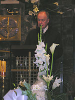  Pogrzeb Andrzeja Ryszkiewicza, 2005, przemawia prof. Stanisław Mossakowski 
