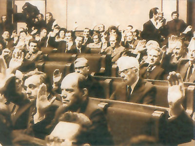  Sejm PRL, 1976, głosowanie zmian w Konstytucji, Stanisław Stomma jedyny nie jest za 