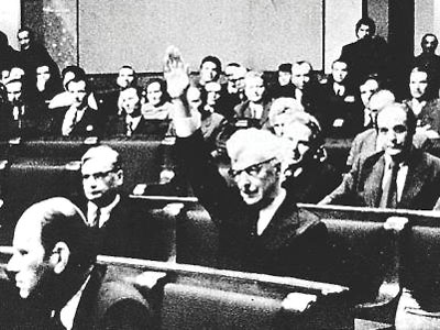  Sejm PRL, 1976, głosowanie zmian w Konstytucji, Stanisław Stomma jedyny się wstrzymuje 