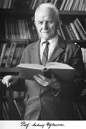  Andrzej Wojtkowski, pierwszy po wojnie   dyrektor Biblioteki Uniwersyteckiej KUL   w latach 1944 - 1949 