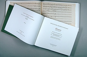 Faksimile rękopisów oper Wolfganga Amadeusza Mozarta