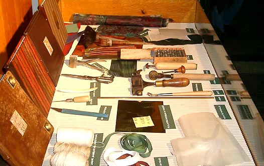  BU KUL, 2005, narzędzia i materiały introligatorskie 