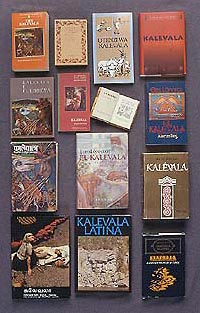  Świat Kalevali - różne wydania 'Kalevali' i książki jej poświęcone - fragment wystawy 