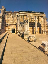  Pozostałości synagogi w Kafarnaum, fot. St. Markowski, Ziemia Zbawiciela 